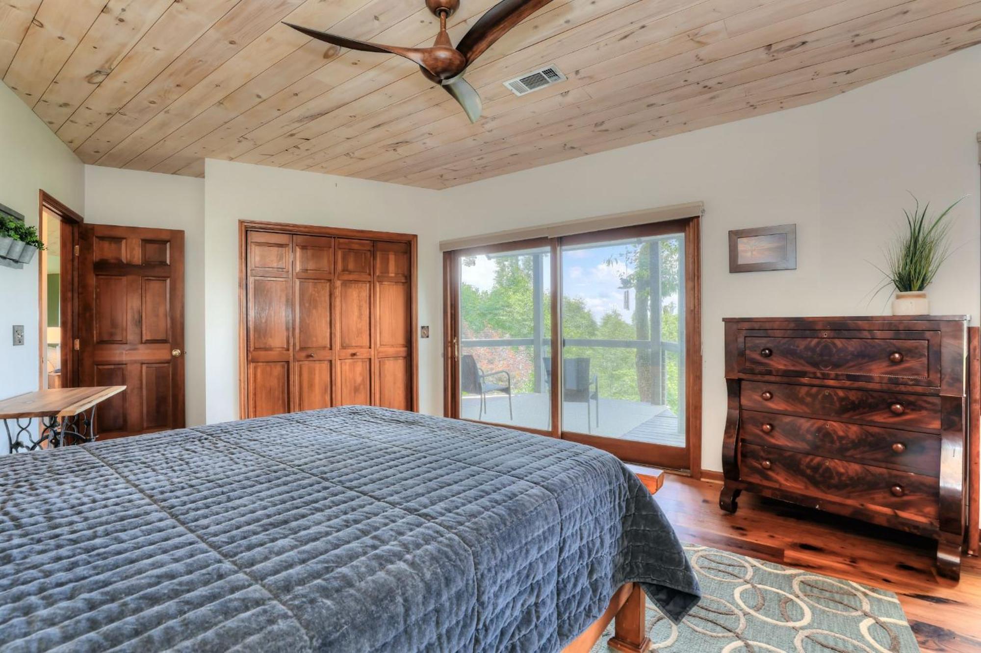 Falken Haus - Relax In Seclusion With Panoramic Lake Views Jasper Bagian luar foto